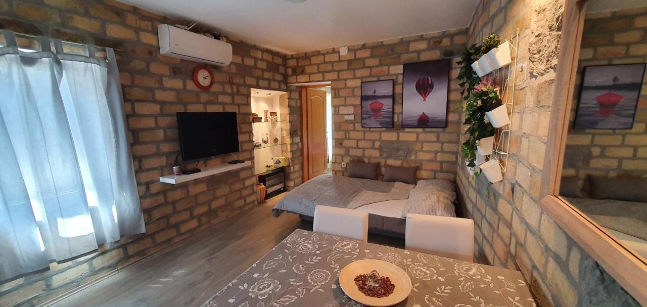 Bakina Kuca Apartment Golubac Ngoại thất bức ảnh