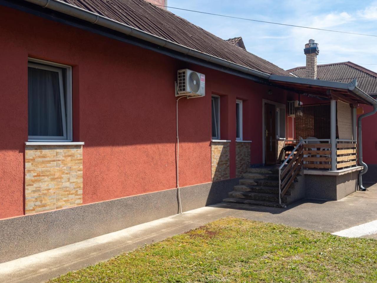 Bakina Kuca Apartment Golubac Ngoại thất bức ảnh